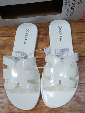 NWT Serra Women’s White Jelly Slide Sandals with Multi-Strap Design